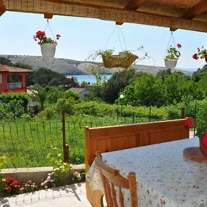 https://apartments-bela.primorje-gorskikotar.com