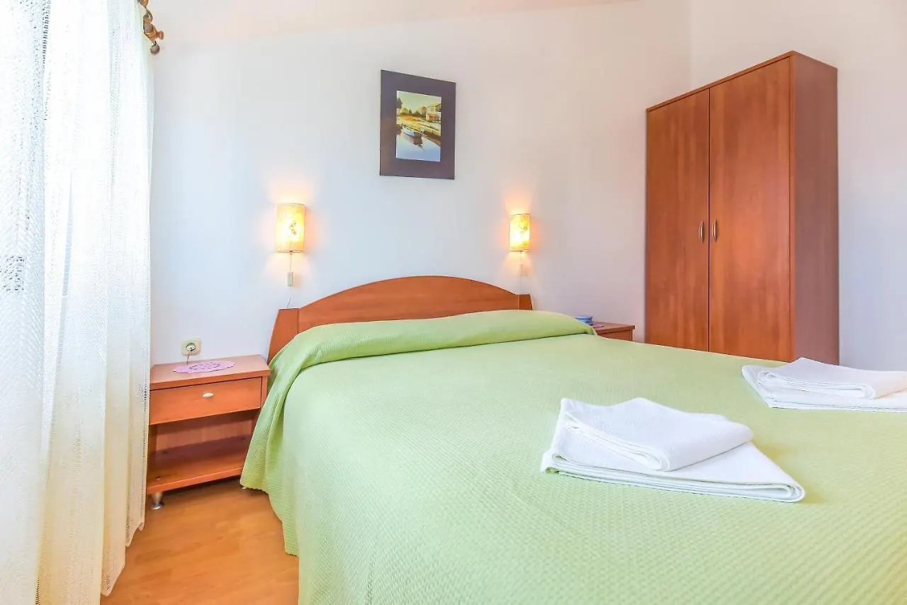 Apartments Adria Biograd Na Moru Croatie