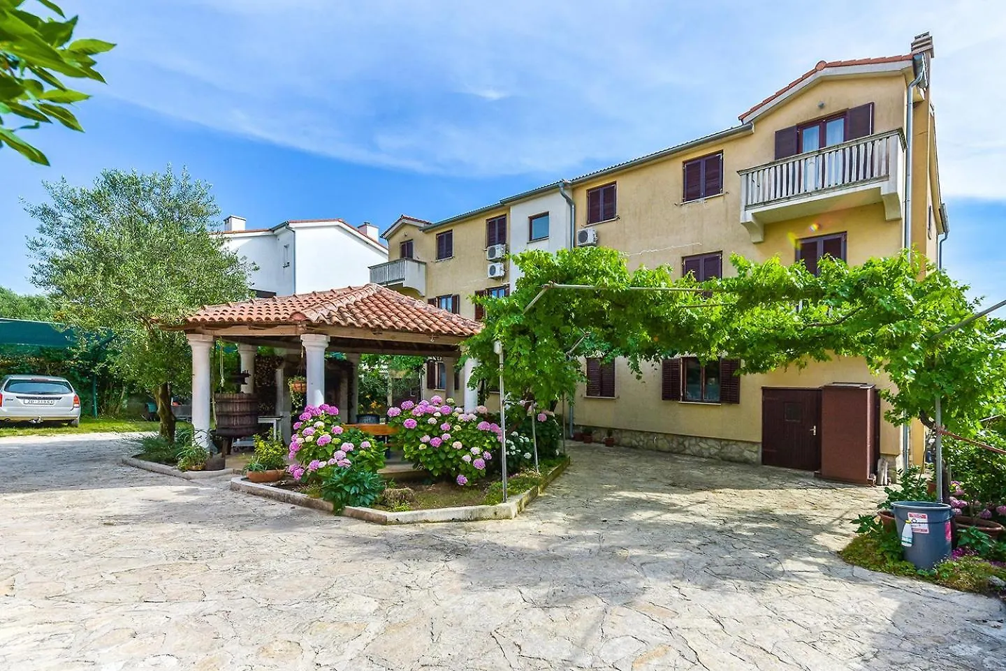 Apartments Adria Biograd Na Moru