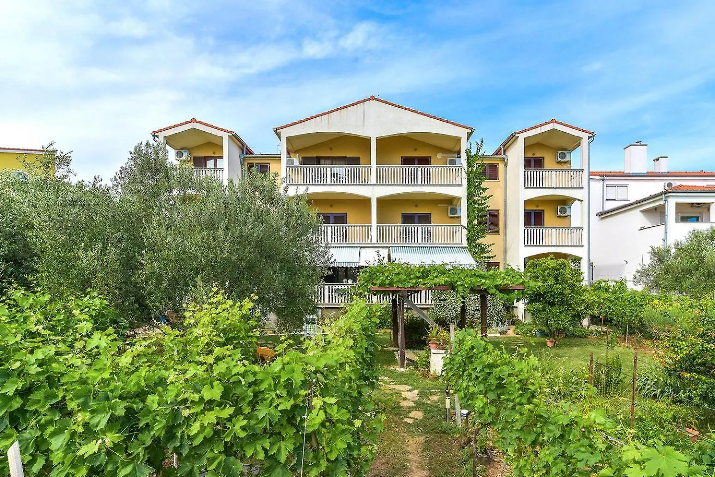 Apartments Adria Biograd Na Moru